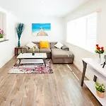 Chic Koreatown 1 Bedroom Close To Downtown La With Free Gated Parking